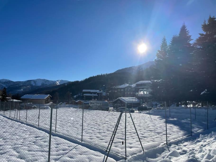 Allos, Logement Pieds Des Pistes, A 10 Minutes De La Base De Loisirs Exterior foto