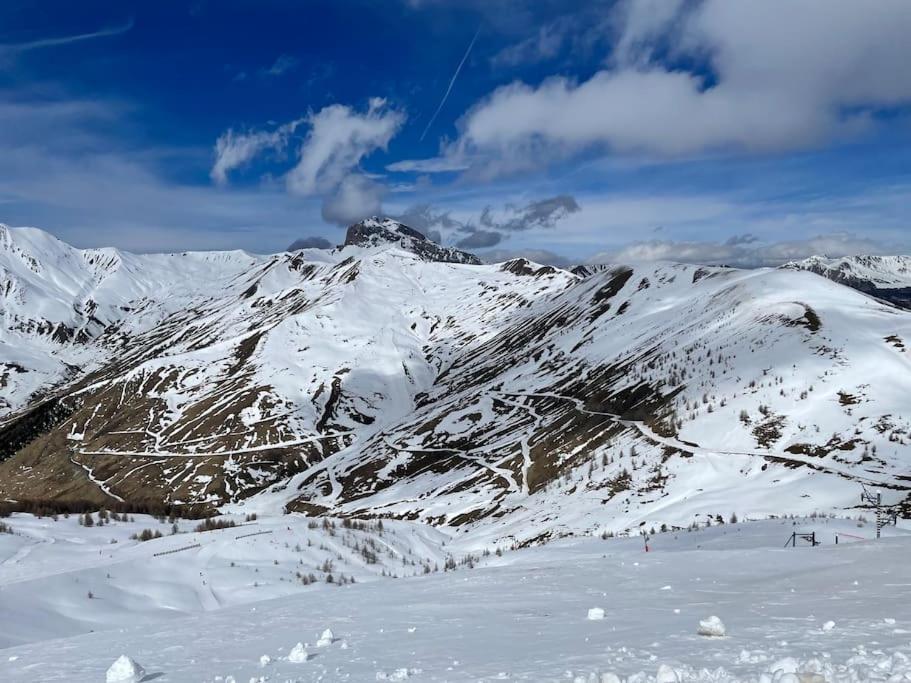 Allos, Logement Pieds Des Pistes, A 10 Minutes De La Base De Loisirs Exterior foto